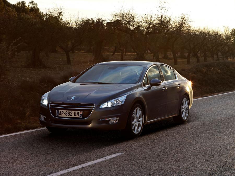  Peugeot 508 2010 года  (фото 33 из 47)